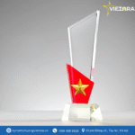 mẫu cúp vinh danh cuối năm