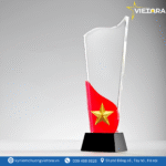 mẫu cúp vinh danh cuối năm