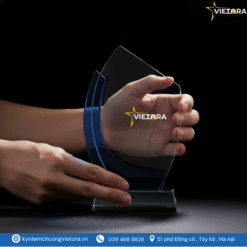 kỷ niệm chương