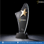 mẫu cúp vinh danh cuối năm