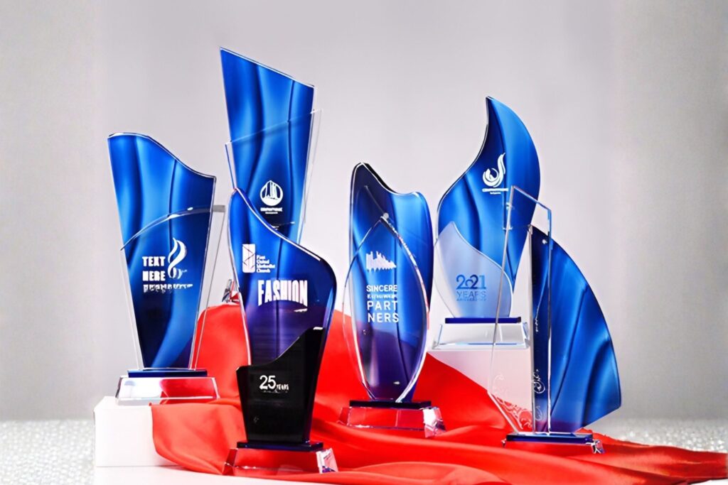 kỷ niệm chương pha lê